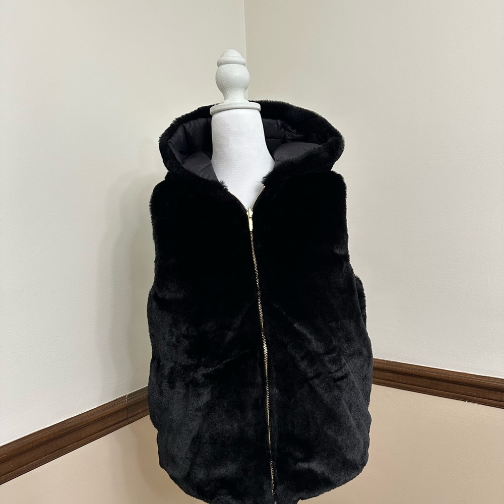 Joie Black Faux Fur Vest Hooded Sleeveless